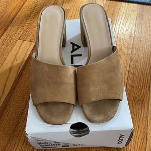Gently used Style Kedireclya mules from Aldo.